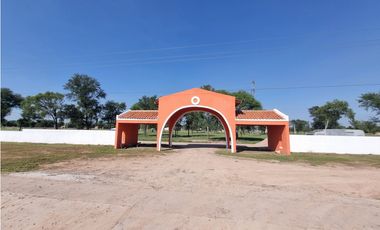 Quincho con pileta y casa a terminar en venta!