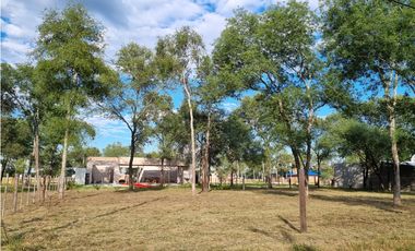 Quincho con pileta y casa a terminar en venta!