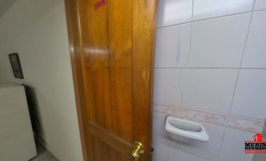 oficina en arriendo/venta en la candelaria. Cod V5214