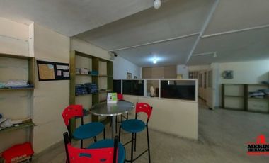 oficina en arriendo/venta en la candelaria. Cod V5214