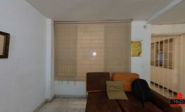 oficina en arriendo/venta en la candelaria. Cod V5214