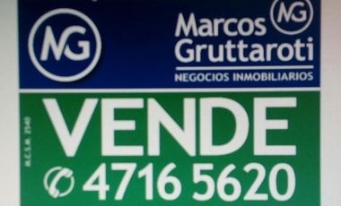 Casa en pleno centro de San Martín a metros de la peatonal, Ideal Inversor, ZONA COMERCIAL.