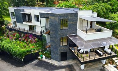 casa en venta en vereda la miel. Cod V22379