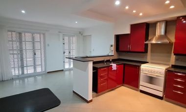 Excelente casa con pileta en Fisherton tradicional.