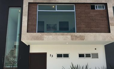 CASA EN RENTA EN LOMAS DE ANGELOPOLIS PUEBLA $16,000