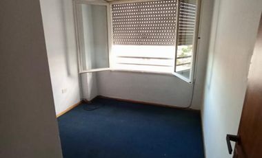 Departamentos de tres ambientes ubicado con fácil acceso a Capital Federal, Centro de Lomas y Facultad Nacional de Lomas de Zamora.