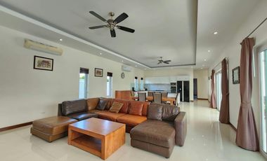 Luxury 4-Bedroom Pool Villa in Hua Hin at Palm Villas