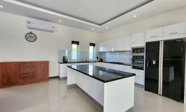 Luxury 4-Bedroom Pool Villa in Hua Hin at Palm Villas