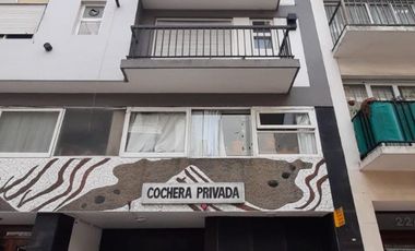 Venta ESPACIO de cochera a 50 mts. de Plaza Colón