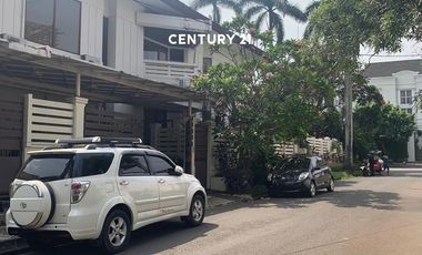 Rumah Hook Luas Disewakan Di Lokasi Premium Di Pondok Indah
