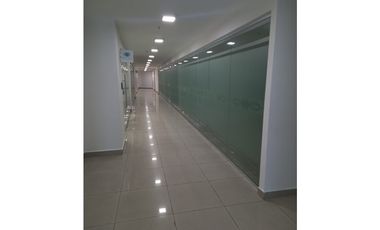 Se Alquilan Oficinas Cinta Costera desde 300 Mts $3,600,oo