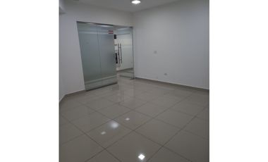 Se Alquilan Oficinas Cinta Costera desde 300 Mts $3,600,oo