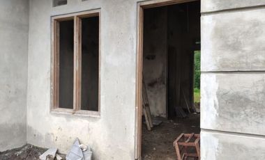RUMAH CANTIK MURAH DI SECANG MAGELANG, ADA SIAP HUNI UNIT TERBATAS