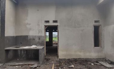 RUMAH CANTIK MURAH DI SECANG MAGELANG, ADA SIAP HUNI UNIT TERBATAS