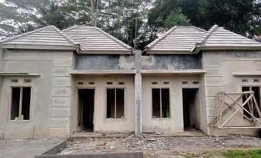RUMAH CANTIK MURAH DI SECANG MAGELANG, ADA SIAP HUNI UNIT TERBATAS
