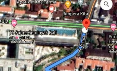 Tanah bonus bangunan rumah 2 lantai dijual di Legian, Kuta