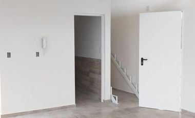 DUPLEX A ESTRENAR 2º PISO POR ESCALERA QUILM,ES OESTE