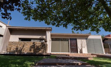 Casa en Venta. Haciendas de la Cruz. Guaymallén. Mendoza