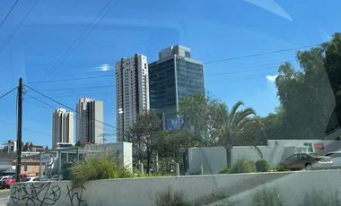 ¡HERMOSAS OFICINAS EN EL COUNTRY!