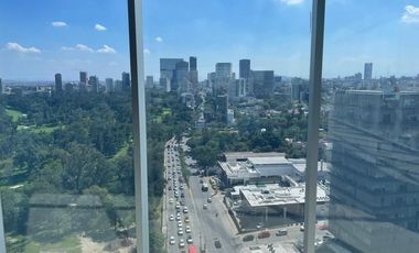 ¡HERMOSAS OFICINAS EN EL COUNTRY!