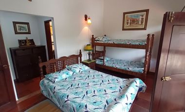 finca en venta en la mesa. Cod V3498