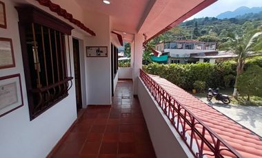 finca en venta en la mesa. Cod V3498