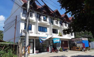 4 Bedroom Townhouse for rent in Wat Ket, Chiang Mai