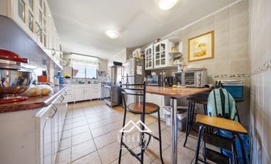 Casa / La Florida / Metro Roja Magallanes