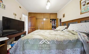 Casa / La Florida / Metro Roja Magallanes