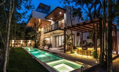 Espectacular  residencia con inspiradoras amenidades junto a cenote