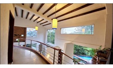 Casa Dúplex Campestre en Arriendo en Envigado Sector Loma del Escobero