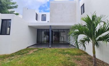 RENTA CASA EN PRIVADA EN SANTA GERTRUDIS COPO, MÉRIDA, YUCATÁN