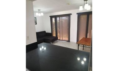 Alquilo Extraordinaria casa amoblada con las 3B