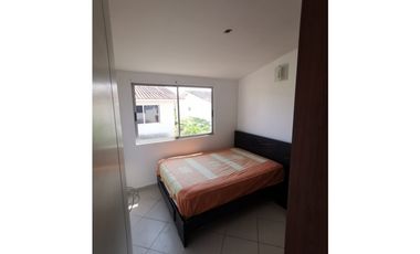 Alquilo Extraordinaria casa amoblada con las 3B