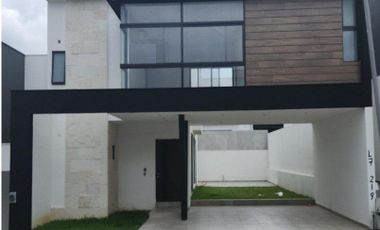 Residencia Nueva en Venta en Carretera Nacional