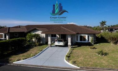 VENDO DUPLEX DE 2HAB 2 BAÑOS BOQUETE