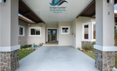 VENDO DUPLEX DE 2HAB 2 BAÑOS BOQUETE