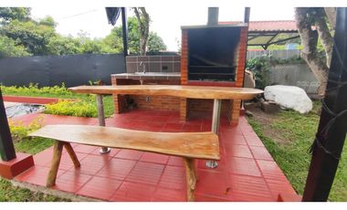 Venta de casa campestre de 800 M2 en La Mesa Cund, semi urbana.