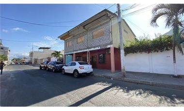 Casa Rentera de venta en Manta Manabí