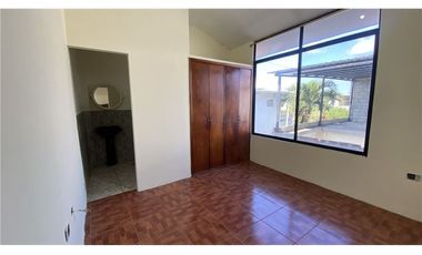 Casa Rentera de venta en Manta Manabí