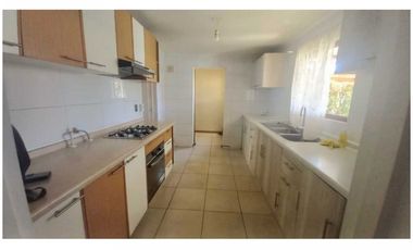 Venta casa 3D 3B con estacionamiento en Condominio, San Esteban