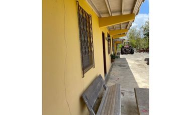 Venta de casa en Chepo Loma del Rio