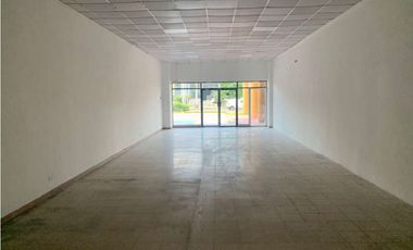 Venta de local comercial en Los Pueblos GTA