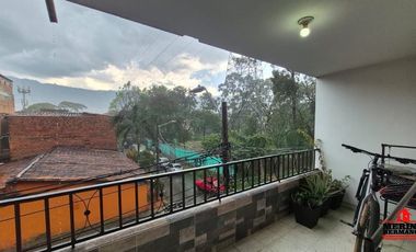 casa en venta en centro. Cod V6527