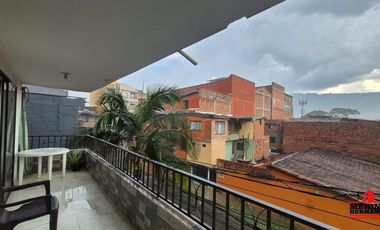 casa en venta en centro. Cod V6527