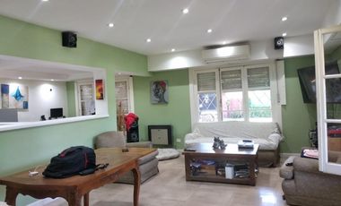 Venta casa quinta excelente ubicación.