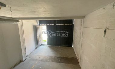 bodega en arriendo en aguacatala. Cod A776177