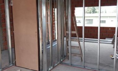 Duplex en barrio privado en Ing. Allan, Varela, totalmente en cuotas