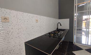 Rumah Terawat Dekat Terminal dan Stasiun Bekasi Hadap Timur J-38881