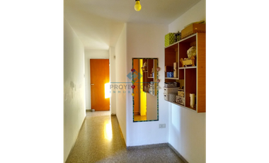 VENTA – CASA 2 DORM EN PLENO CENTRO DE COLONIA CAROYA – APTO CRÉDITO